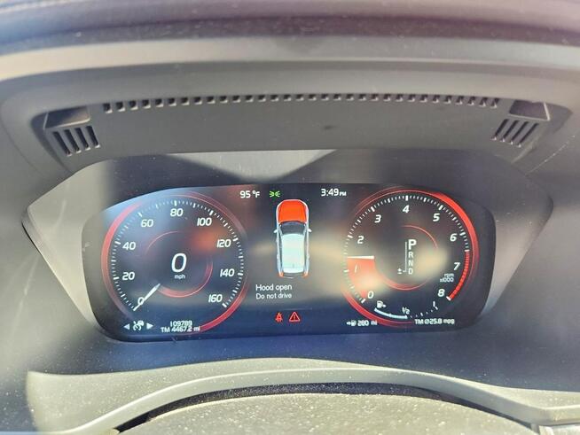 Volvo XC 60 INSCRIPTION / AWD / T5 / niski przebieg