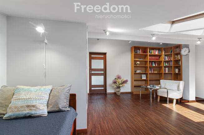 Klimatyczne 113 m² w odnowionej kamienicy z 1936r