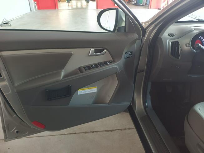 Kia Sportage Mały Przebieg Super Stan