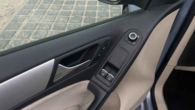 Volkswagen Golf 1.8 160KM Highline As. parkowania Navi Czujniki parkowania p/t