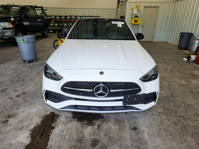 Mercedes C 300 4Matic / pakiet AMG / niski przebieg