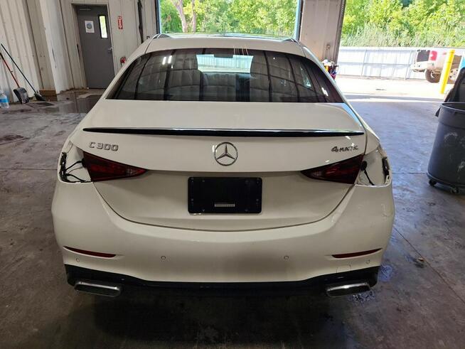Mercedes C 300 4Matic / pakiet AMG / niski przebieg