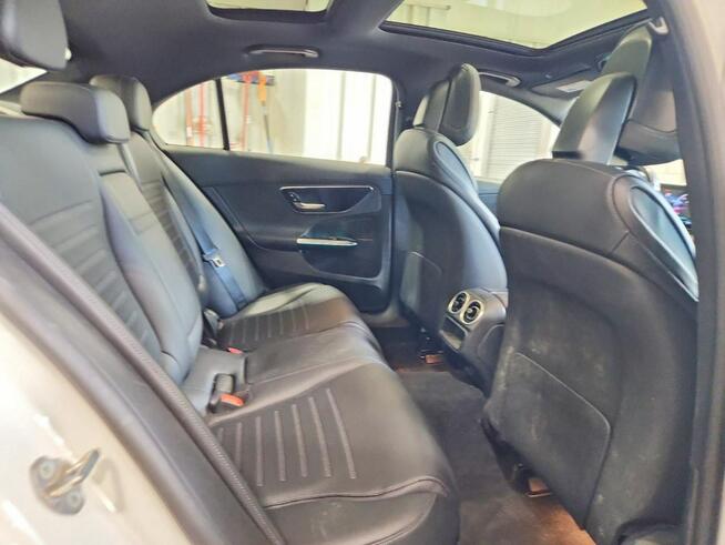 Mercedes C 300 4Matic / pakiet AMG / niski przebieg
