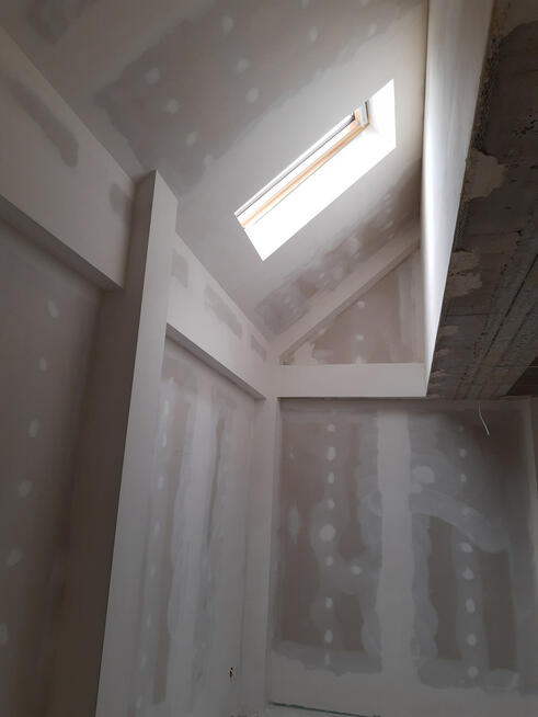 Piękny lokal/studio/mieszk.w folwarcznej zabudowie