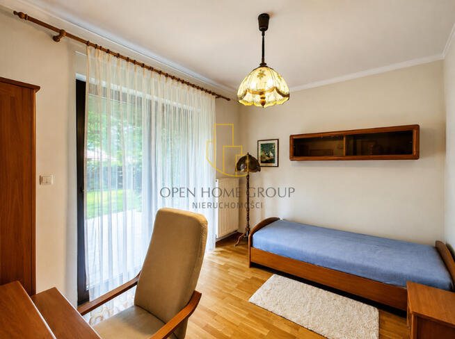 Bielany Wr. dom wolnostojący, 8 pokoi, garaż