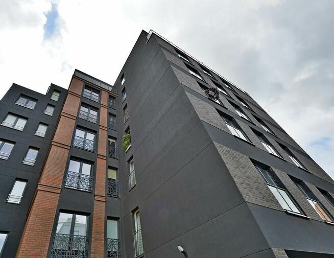 sprzedam komórkę lokatorską Wrocław, Dubois 7/apartamentowiec