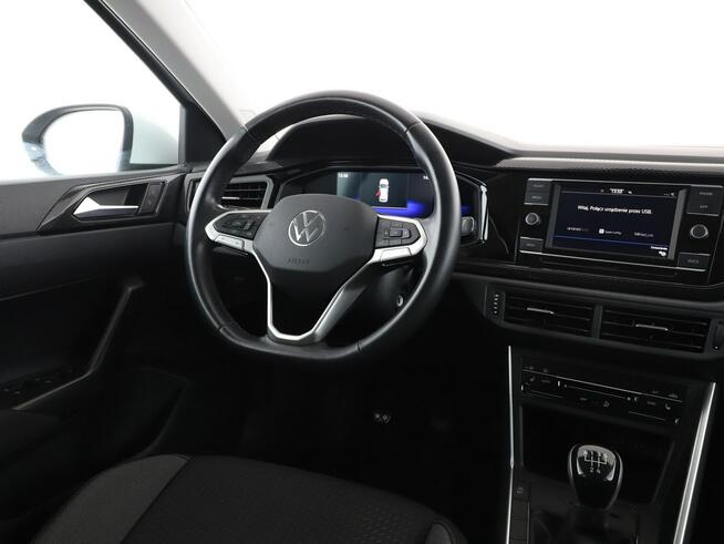 Volkswagen Taigo klima auto virtual cocpit grzane fotele czujniki parkowania