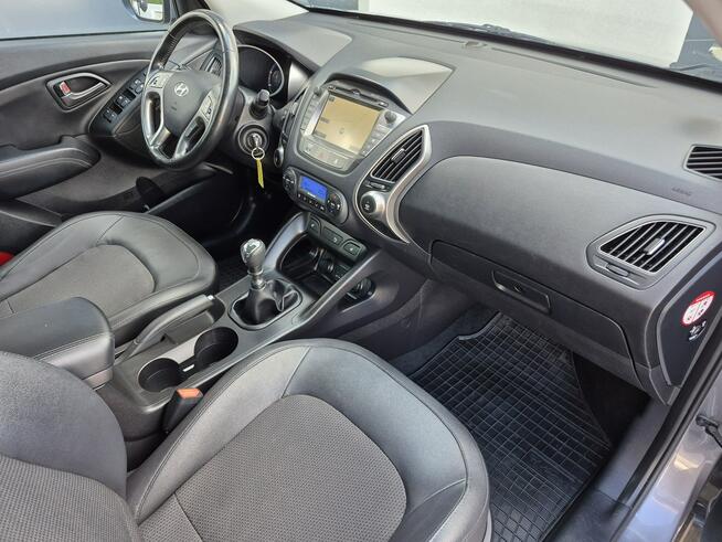 Hyundai ix35 climatronic kamera navigacja grzane fotele 1.7crd