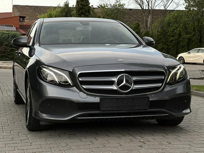 Mercedes E 220 E220d 2018r 2.0 Diesel 194KM Automat Kamera Navi Led Niski przebieg