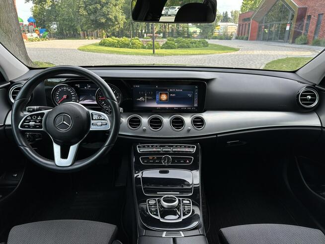Mercedes E 220 E220d 2018r 2.0 Diesel 194KM Automat Kamera Navi Led Niski przebieg