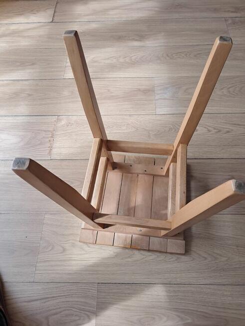 Taborety drewniane jasne, 2 szt., do sprzedania