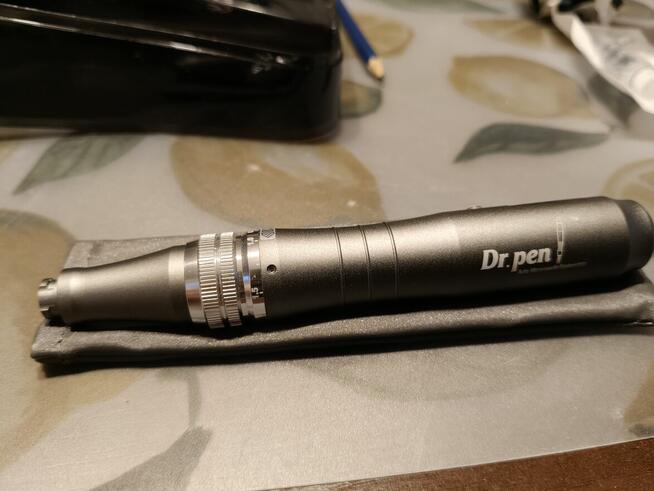 urządzenie do mezoterapii mikroigłowej Dr. Pen Ultima M8
