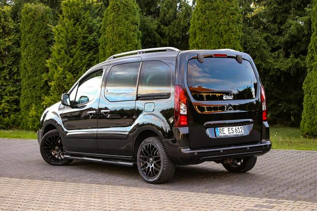 Citroen Berlingo 120KM Lift CarPlay Tempomat Parktronik Navi Ledy Klima