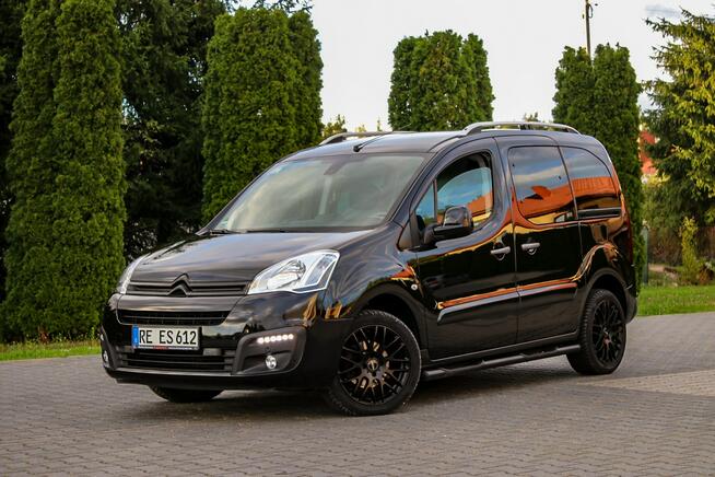 Citroen Berlingo 120KM Lift CarPlay Tempomat Parktronik Navi Ledy Klima