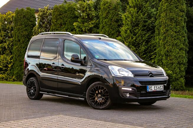 Citroen Berlingo 120KM Lift CarPlay Tempomat Parktronik Navi Ledy Klima