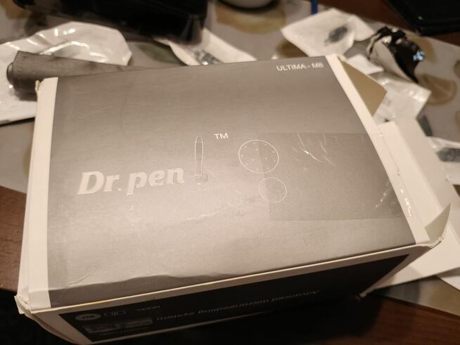 urządzenie do mezoterapii mikroigłowej Dr. Pen Ultima M8