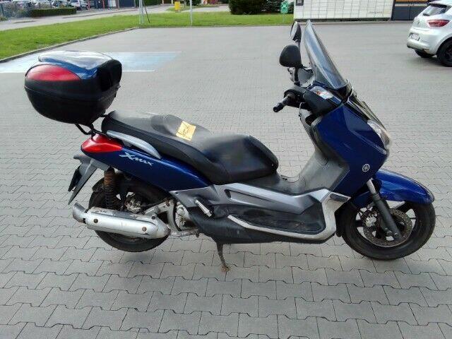 Yamaha x max 250