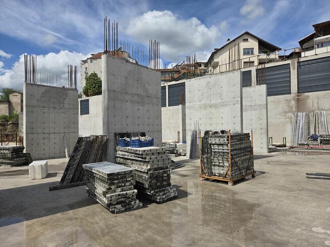 TEKO Szalunki z Tworzywa Sztucznego: 100,44 m² za 13 500 €