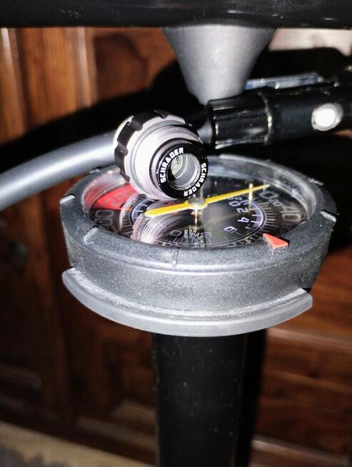 Pompka Tufo AIR TANK PUMP 18 bar / 261 PSI Booster Tubeless
