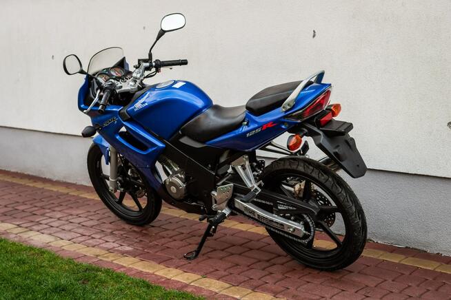 Honda CBR 125 2005 JAK NOW IDEALNA Raty Transport Największy Wybór Moto 125 YZF