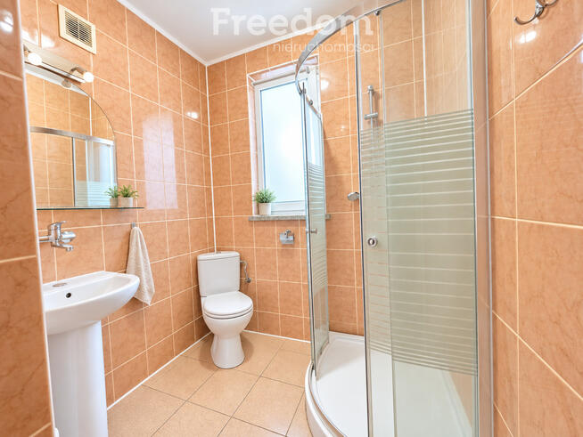 Dom 120 m² + budynek usługowy ok. 300 m²