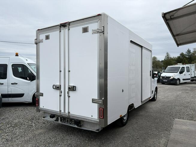Renault Master kontener niskopodwoziowy niskopodłogowy