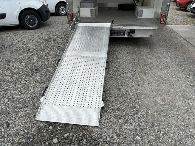 Renault Master kontener niskopodwoziowy niskopodłogowy