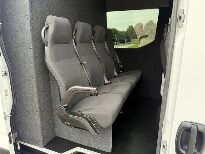 Iveco Daily 35S18 7-osob.* Doka_Brygadowy * 3.0/180KM *L4H2*Hak* Kamera_Cofania