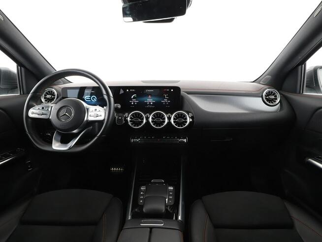 Mercedes EQA FV 23% EV full LED skóra/alcantara navi grzane fotele kamery Digital K