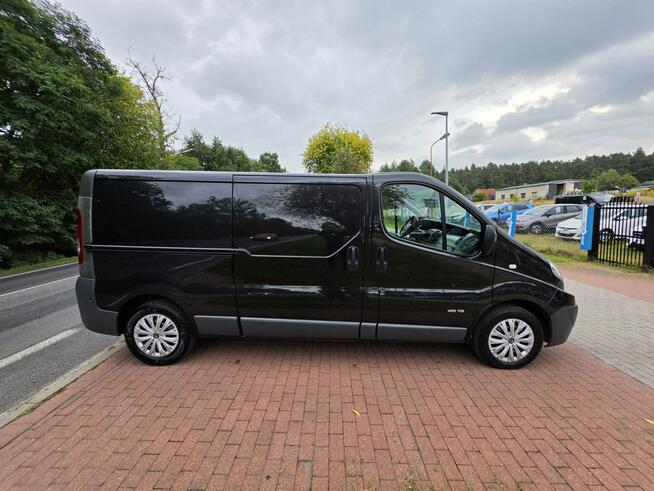 Renault Trafic II lift 2,0 dci 115KM długi w bardzo ładnym stanie !!!