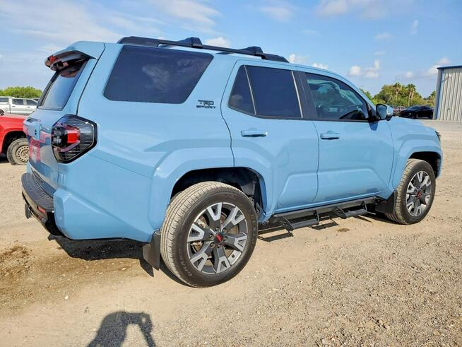 Toyota 4-Runner Bogata wersja wyposażenia / AWD / niski przebieg