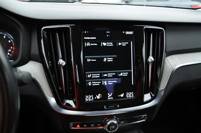 Volvo S60 B4 Hybryd INSCRIPTION 197+14 KM Salon PL VAT23% ACC Hak
