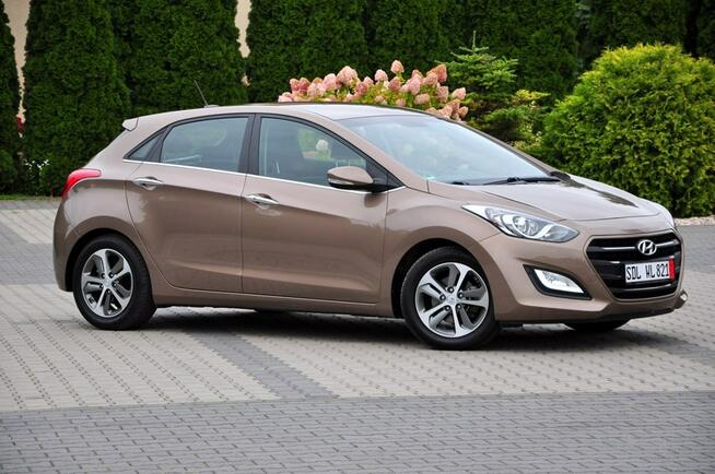Hyundai i30 1,6 Benz 135KM Led Navi Kamera PDC 1 Wł. Alufelgi Super Stan Serwis !