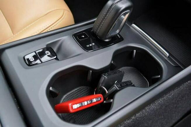 VOLVO XC40 T3 163KM Automat Momentum PRO Salon Polska Benzyna