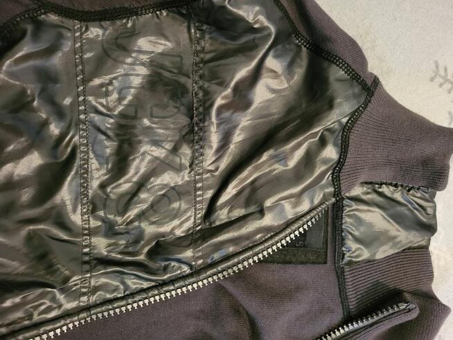Kurtka(L) Jack & Jones, koloru brązowego. Stan BDB.