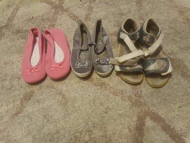 Sprzedam buty dla dzieci