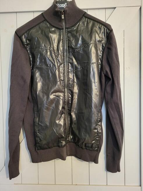Kurtka(L) Jack & Jones, koloru brązowego. Stan BDB.