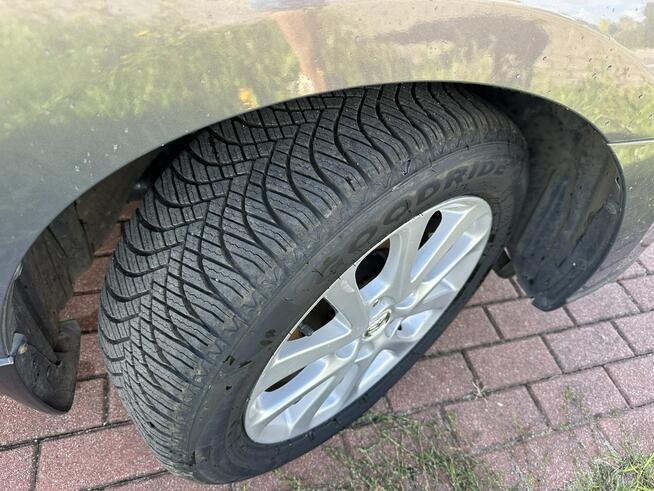 Mazda 5 1,8 benzyna, klimatronik,7 miejsc ,podgrz. fotele, isofix,ciemne szyby