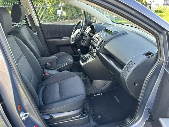 Mazda 5 1,8 benzyna, klimatronik,7 miejsc ,podgrz. fotele, isofix,ciemne szyby