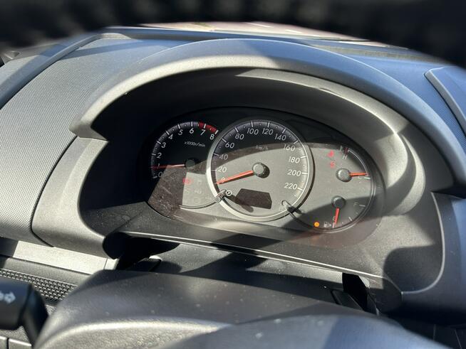 Mazda 5 1,8 benzyna, klimatronik,7 miejsc ,podgrz. fotele, isofix,ciemne szyby