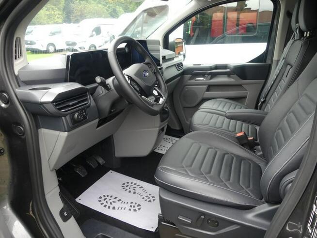 Ford Tourneo Custom 2,0 Tdci Titanium Long L2H1 9 osobowy F. VAT23