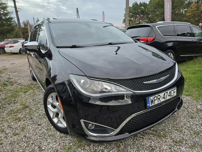 Chrysler Pacifica 3.6 V6 291 KM Xenon Skóry Navi Panorama PDC Kamera Limited $$$