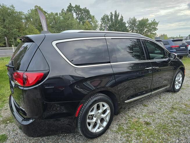 Chrysler Pacifica 3.6 V6 291 KM Xenon Skóry Navi Panorama PDC Kamera Limited $$$