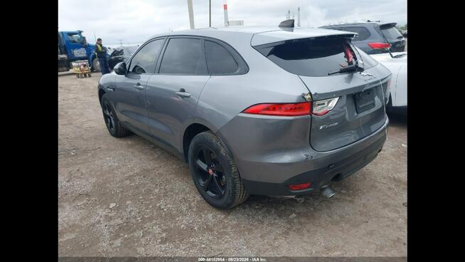 Jaguar F-PACE Bogata wersja wyposażenia / AWD / niski przebieg