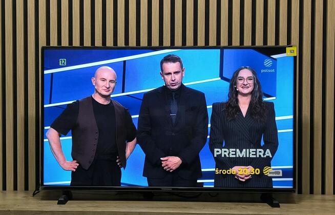 40 Cali TV Thomson LED HDR Smart TV DVB-T2 Hevc + Uchwyt Ści