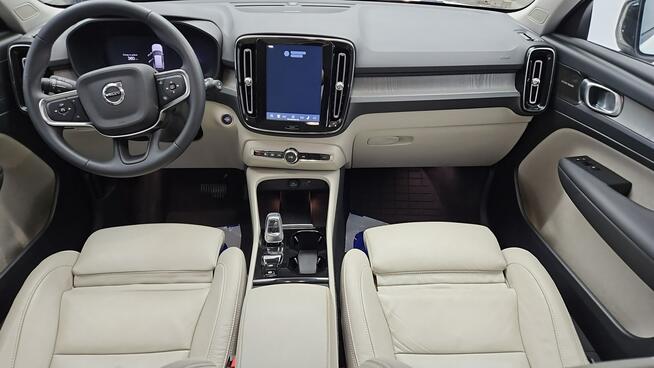 Volvo XC 40 B4 Plus Dark aut ! Z Polskiego Salonu ! Faktura VAT !