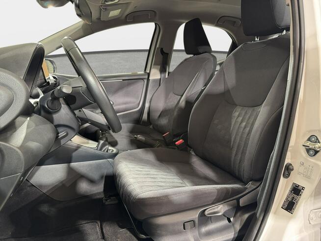 Toyota Yaris VAT 23% Comfort 1.5VVT-i 125KM M6 2024 r., salon PL, I właściciel