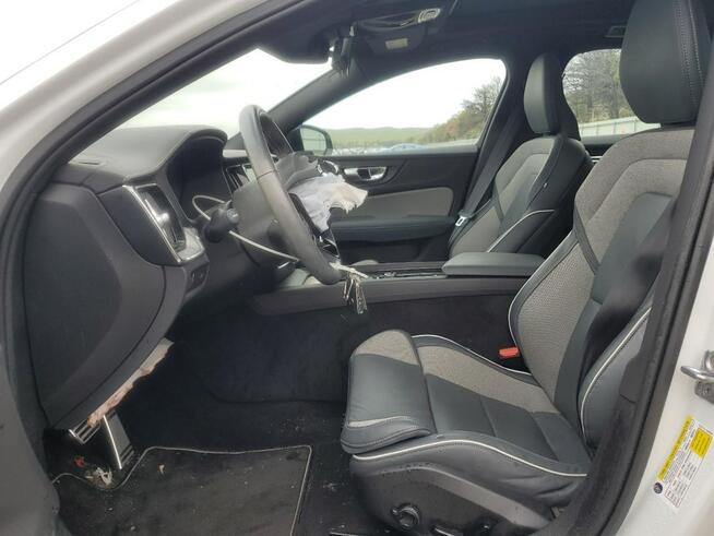 Volvo S60 R-DESIGN / AWD / T5 / niski przebieg