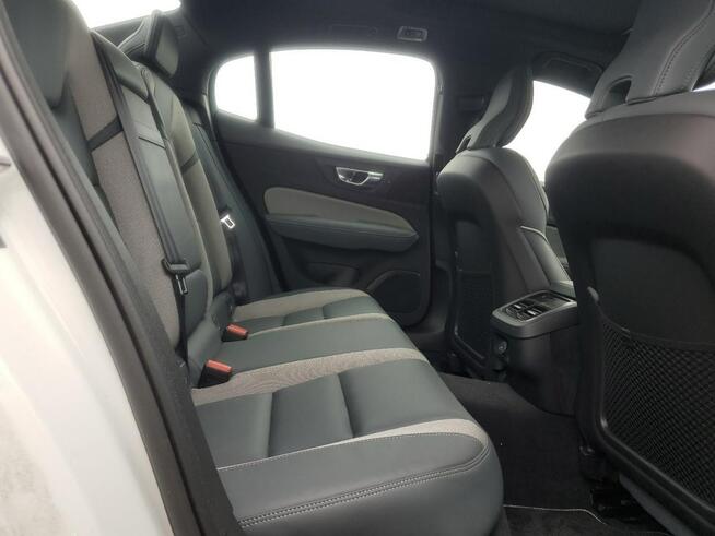 Volvo S60 R-DESIGN / AWD / T5 / niski przebieg