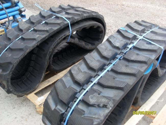 GĄSIENICA GUMOWA 450x76x80